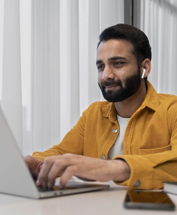 English Tutor for IGCSE and A-Level in Mumbai